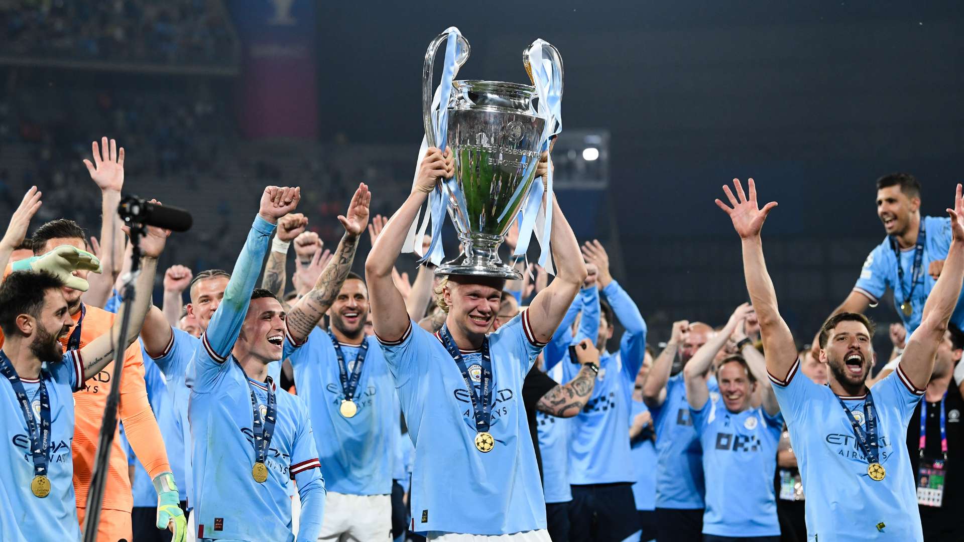 超越年龄的 超越年龄的